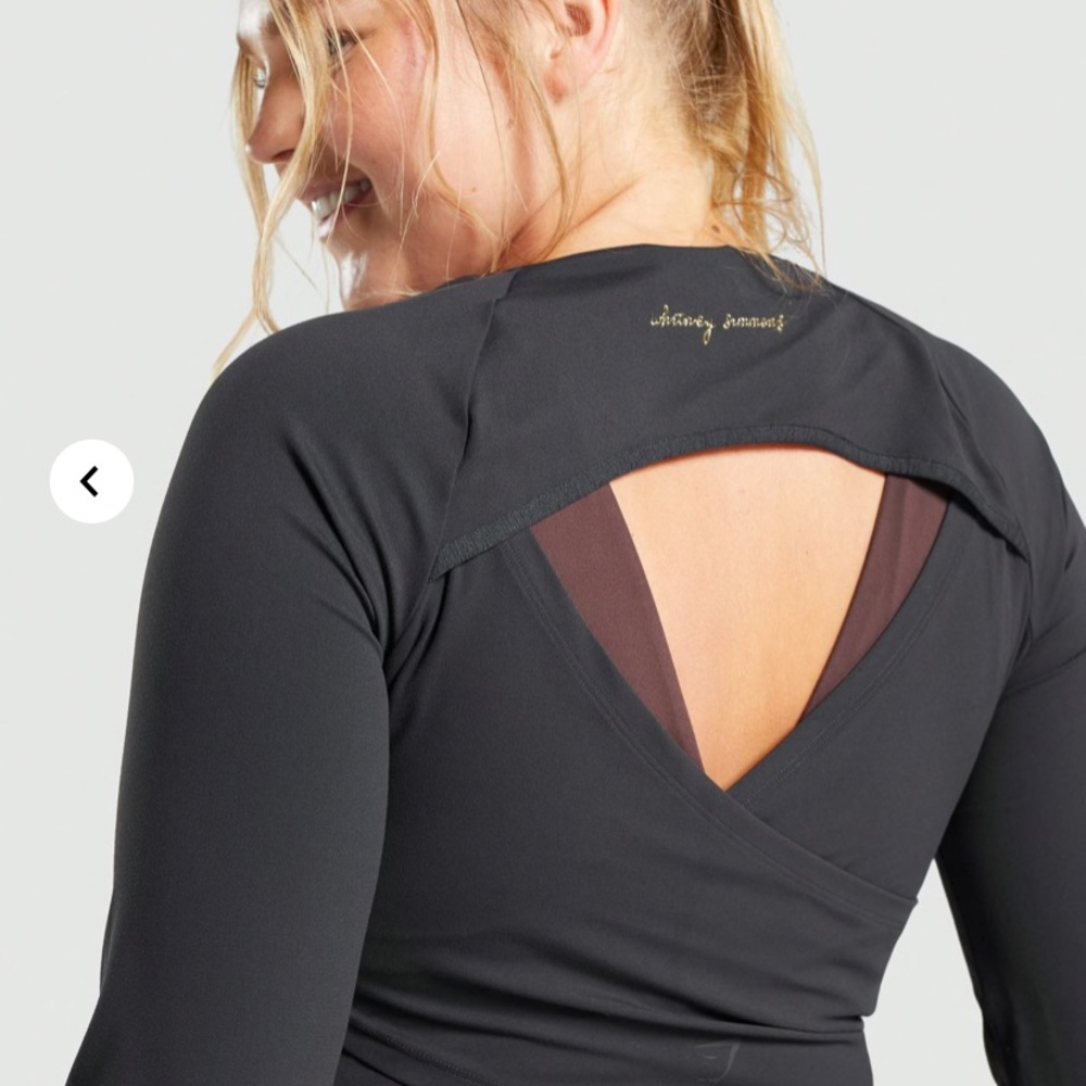 Long sleeve crop top